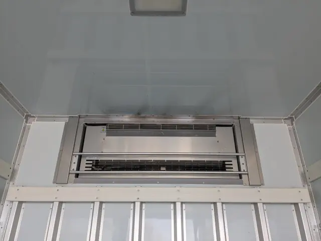 いすゞ フォワード 2PG-FRR90S2(2WD)の写真15