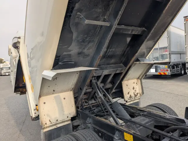 日野 デュトロ TPG-XZU702M(2WD)の写真21