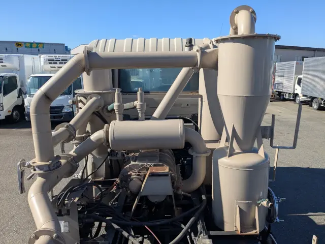 UD クオン QPG-CD5YL(6x2)の写真16