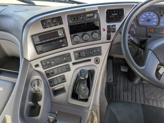 UD クオン QPG-CD5YL(6x2)の写真39