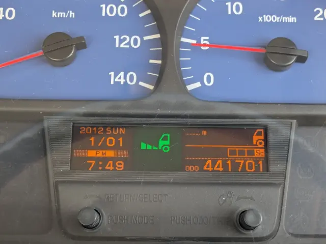 UD クオン QPG-CD5YL(6x2)の写真40