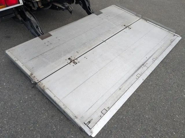 日野 レンジャー TPG-FD7JLAG(2WD)の写真9