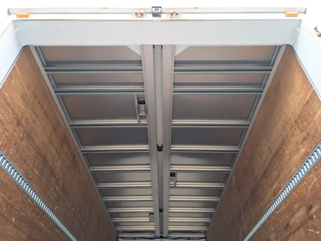 日野 レンジャー TPG-FD7JLAG(2WD)の写真10