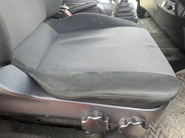 日野 レンジャー TPG-FD7JLAG(2WD)の写真32