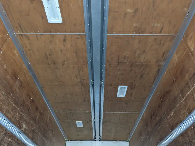 いすゞ フォワード TKG-FRR90T2(2WD)の写真14