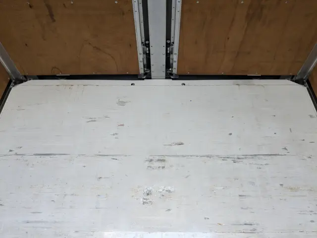 いすゞ フォワード TKG-FRR90T2(2WD)の写真17