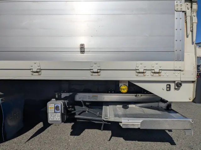 いすゞ フォワード TKG-FRR90T2(2WD)の写真20