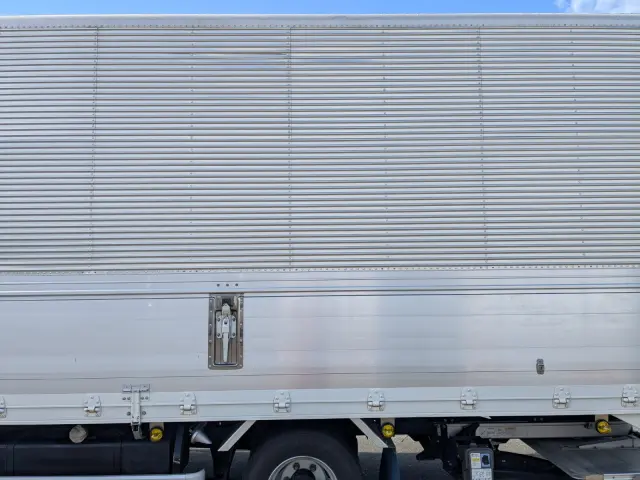 いすゞ フォワード TKG-FRR90T2(2WD)の写真26