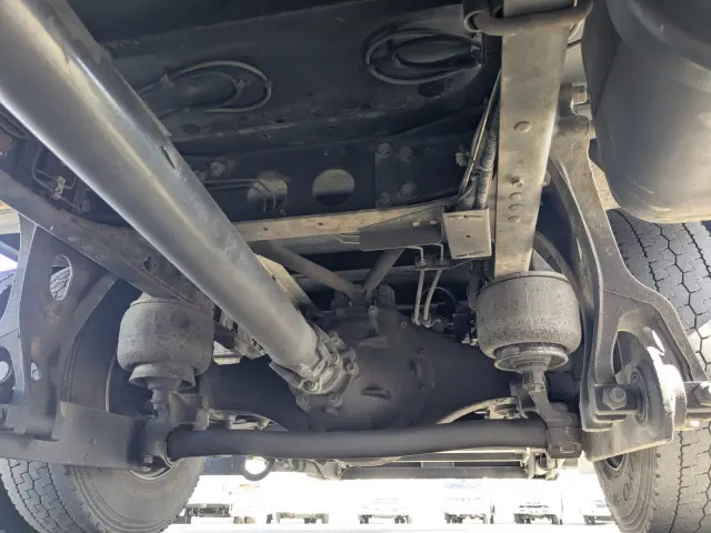 いすゞ フォワード TKG-FRR90T2(2WD)の写真32