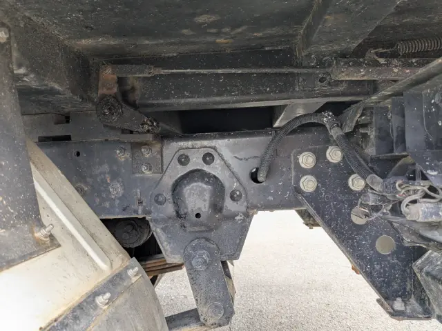 いすゞ エルフ TKG-NJR85AD(2WD)の写真10