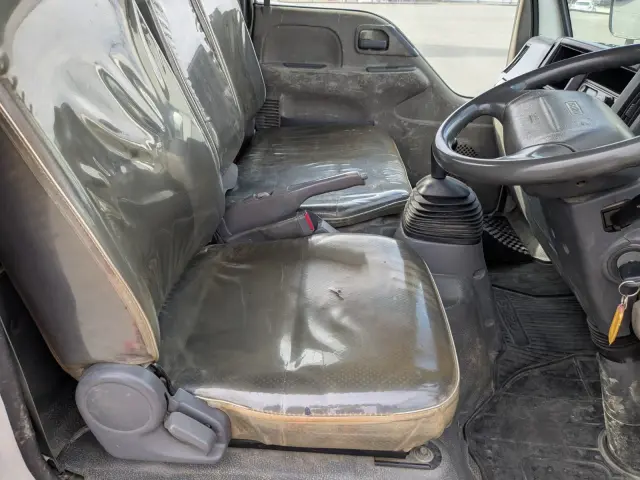 いすゞ エルフ TKG-NJR85AD(2WD)の写真35