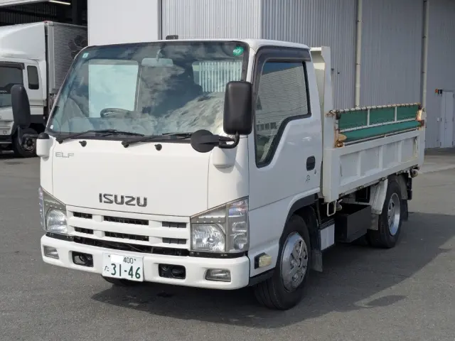 いすゞ エルフ TKG-NKR85AD(2WD)の写真1