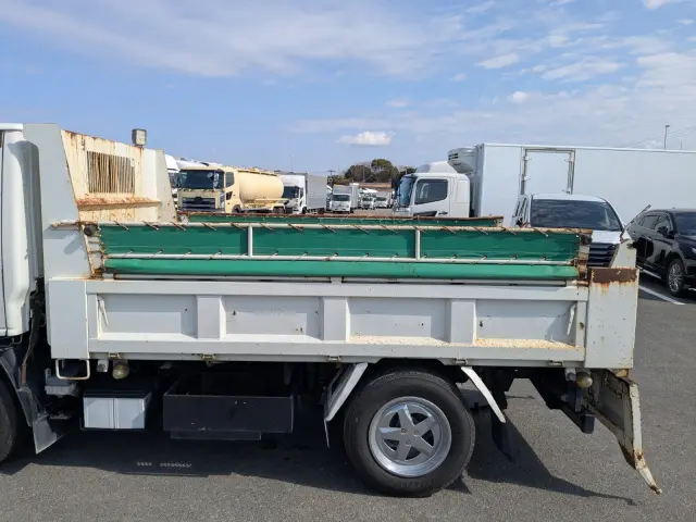 いすゞ エルフ TKG-NKR85AD(2WD)の写真15