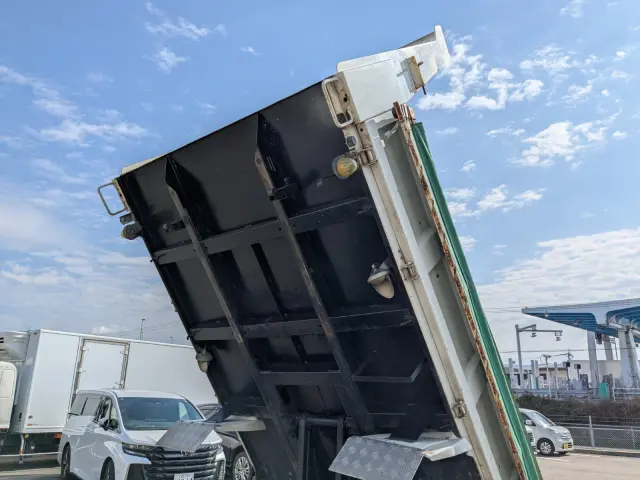 いすゞ エルフ TKG-NKR85AD(2WD)の写真21