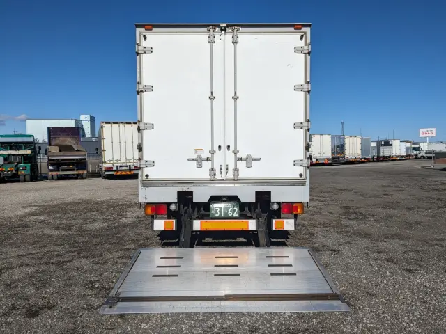 日野 レンジャー LKG-FE7JUAG(2WD)の写真9