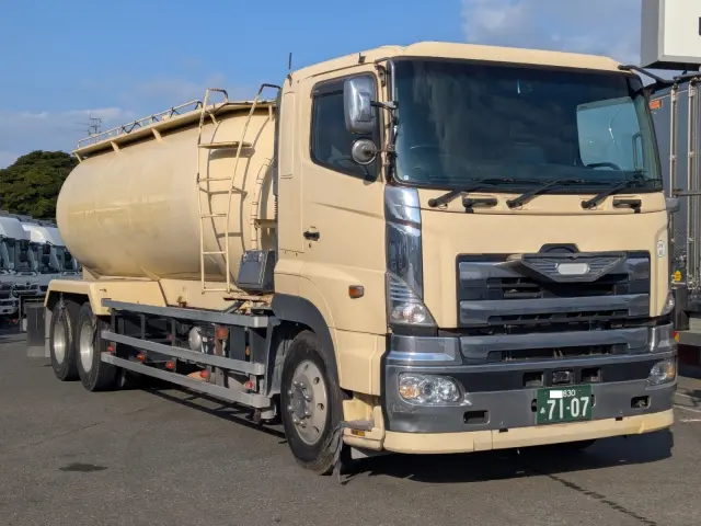 日野 プロフィア ADG-FR1EXYG(6x2)の写真3