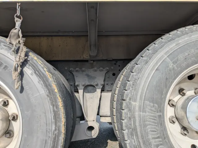 日野 プロフィア ADG-FR1EXYG(6x2)の写真27