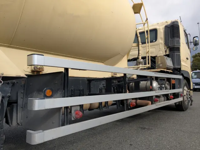 日野 プロフィア ADG-FR1EXYG(6x2)の写真29