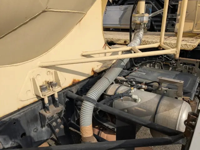 日野 プロフィア ADG-FR1EXYG(6x2)の写真30