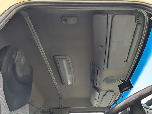 日野 プロフィア ADG-FR1EXYG(6x2)の写真34