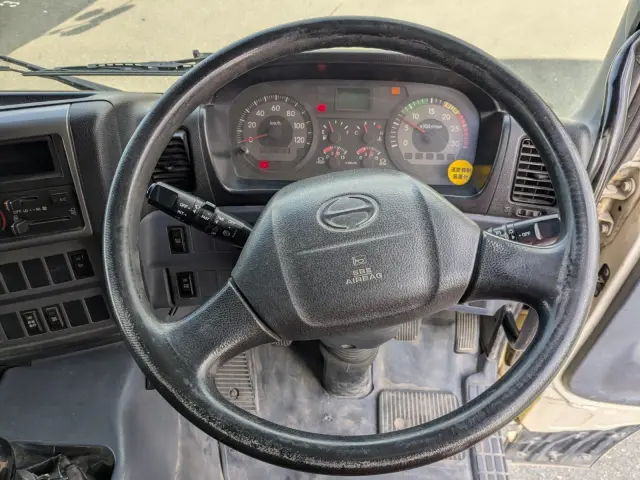 日野 プロフィア ADG-FR1EXYG(6x2)の写真37