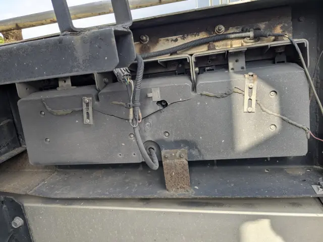 日野 プロフィア ADG-FR1EXYG(6x2)の写真49