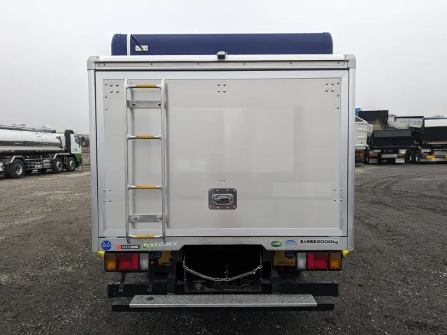 いすゞ エルフ TRG-NLR85AN(2WD)の写真6