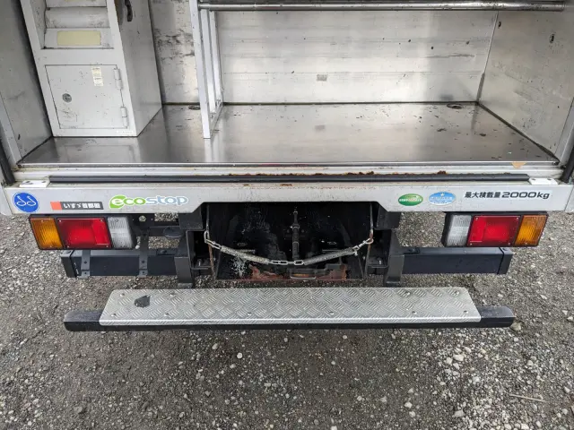 いすゞ エルフ TRG-NLR85AN(2WD)の写真10