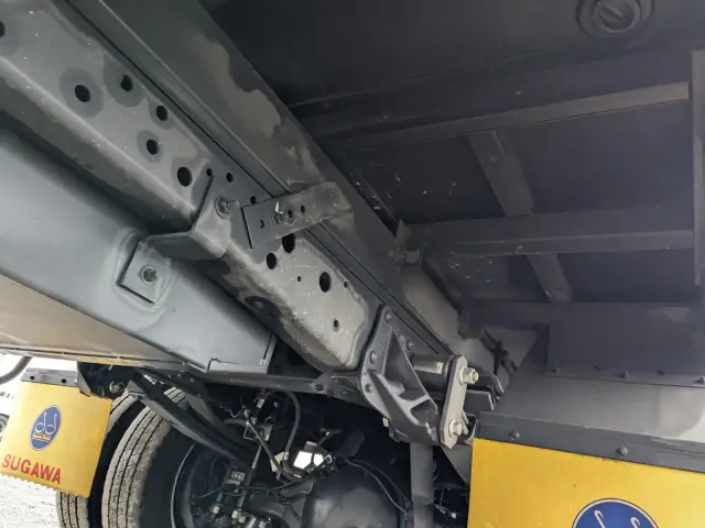 いすゞ エルフ TRG-NLR85AN(2WD)の写真24