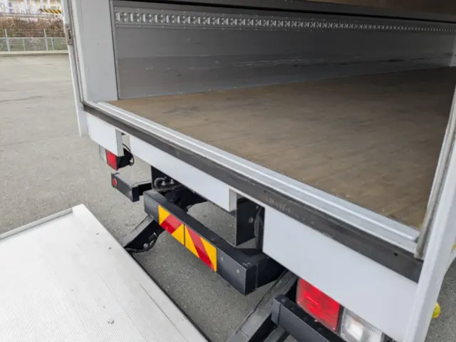 日野 レンジャー 2PG-FD2ABG(2WD)の写真17