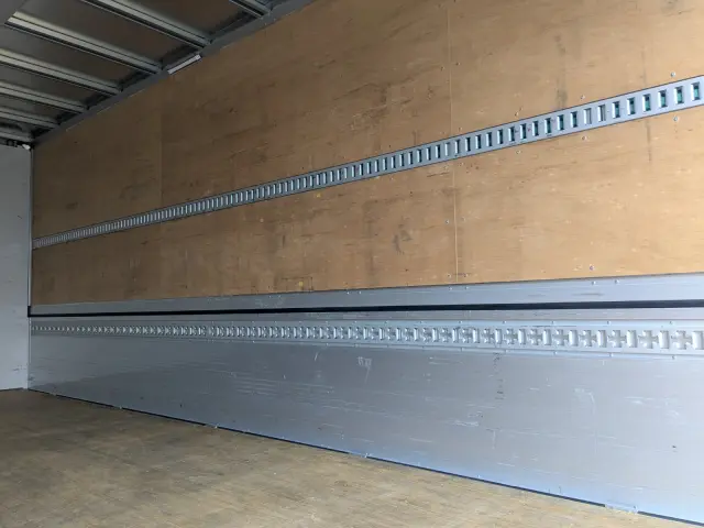 日野 レンジャー 2KG-FD2ABG(2WD)の写真16