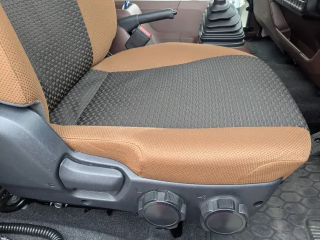 日野 レンジャー 2KG-FD2ABG(2WD)の写真36