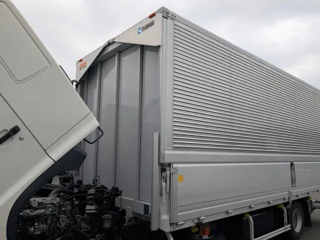 日野 レンジャー 2KG-FD2ABG(2WD)の写真46