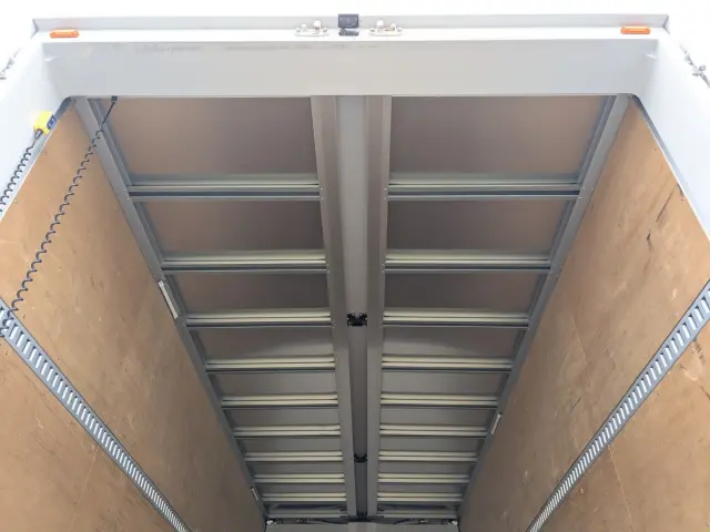 日野 レンジャー 2KG-FD2ABG(2WD)の写真10