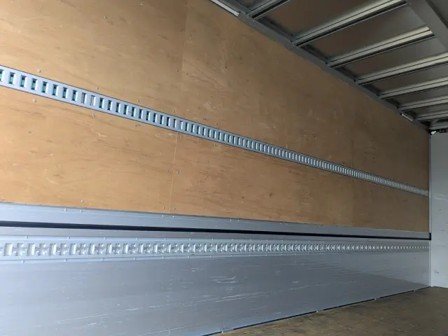 日野 レンジャー 2KG-FD2ABG(2WD)の写真16