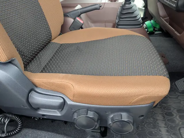 日野 レンジャー 2KG-FD2ABG(2WD)の写真34