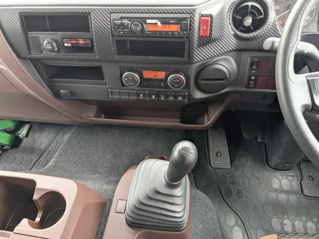 日野 レンジャー 2KG-FD2ABG(2WD)の写真38