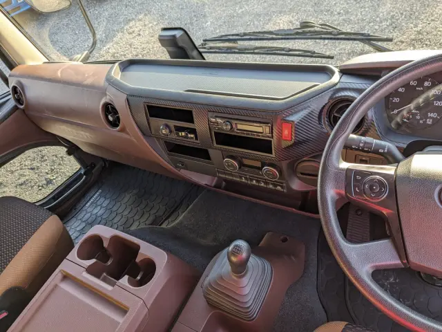 日野 レンジャー 2KG-FD2ABG(2WD)の写真40