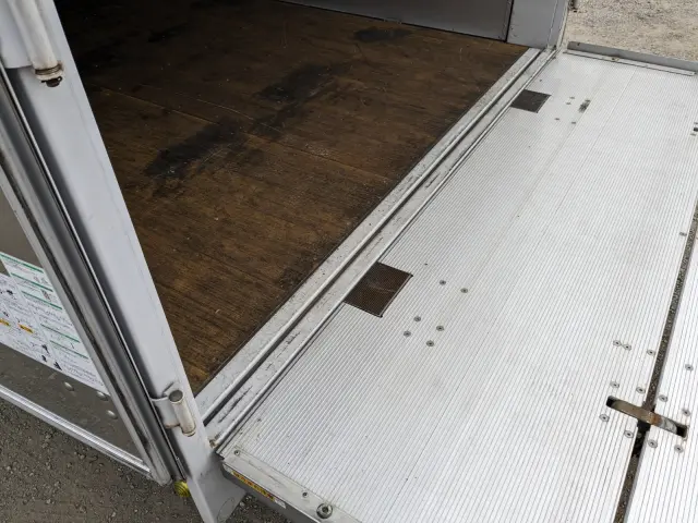 日野 レンジャー 2KG-FD2ABG(2WD)の写真10