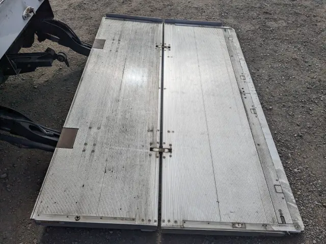 日野 レンジャー 2KG-FD2ABG(2WD)の写真10