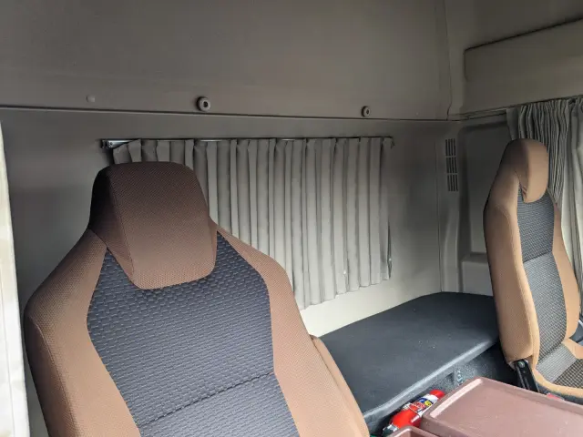 日野 レンジャー 2KG-FD2ABG(2WD)の写真41