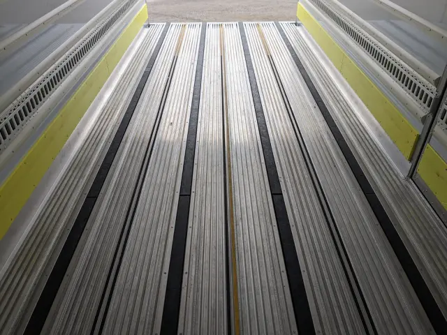 日野 レンジャー 2KG-FC2ABG(2WD)の写真20