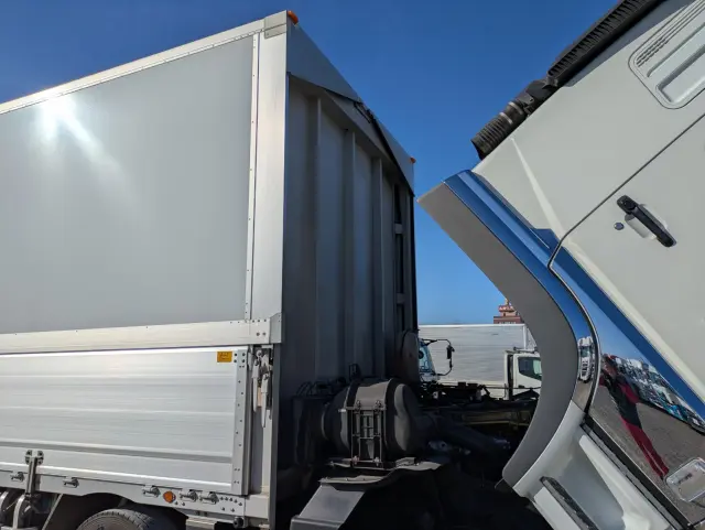 三菱 スーパーグレート 2PG-FS74HZ(8x4)の写真48