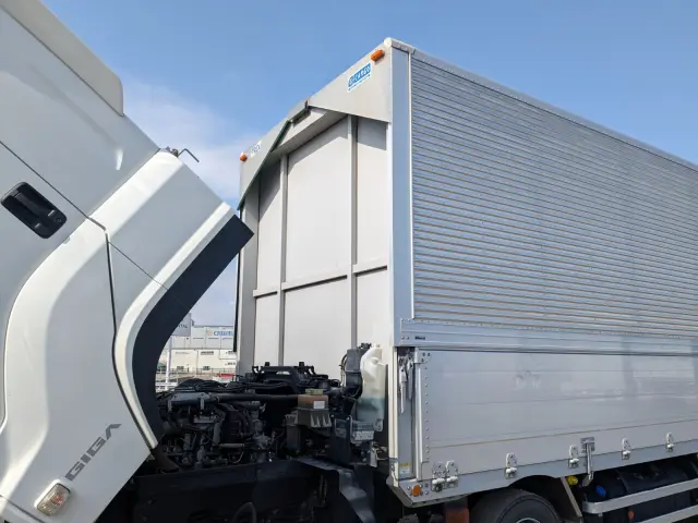 いすゞ ギガ QKG-CYJ77B(8x4)の写真45