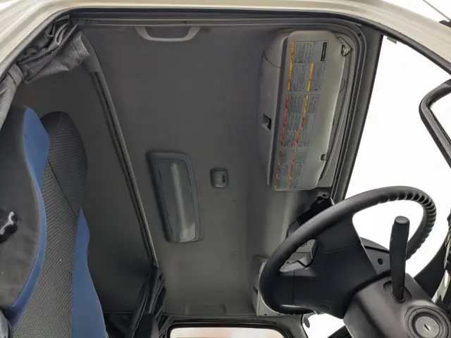 いすゞ ギガ QKG-CYJ77B(8x4)の写真40