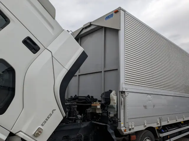 いすゞ ギガ QKG-CYJ77B(8x4)の写真46