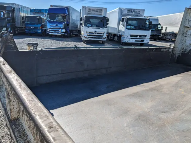 いすゞ エルフ TPG-NJR85AD(2WD)の写真17