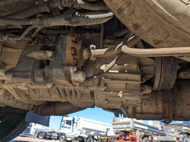 いすゞ エルフ TPG-NJR85AD(2WD)の写真20