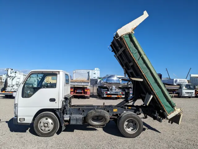 いすゞ エルフ TPG-NJR85AD(2WD)の写真31