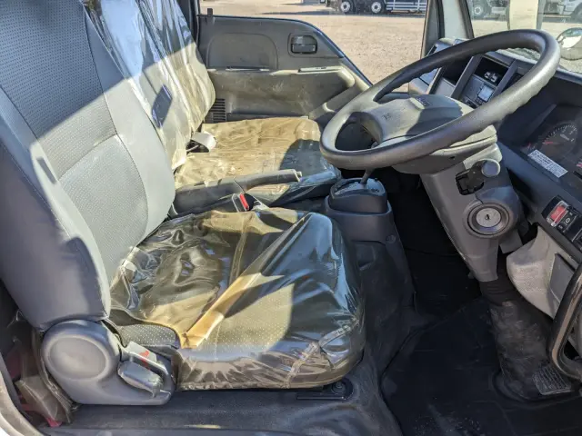 いすゞ エルフ TPG-NJR85AD(2WD)の写真38